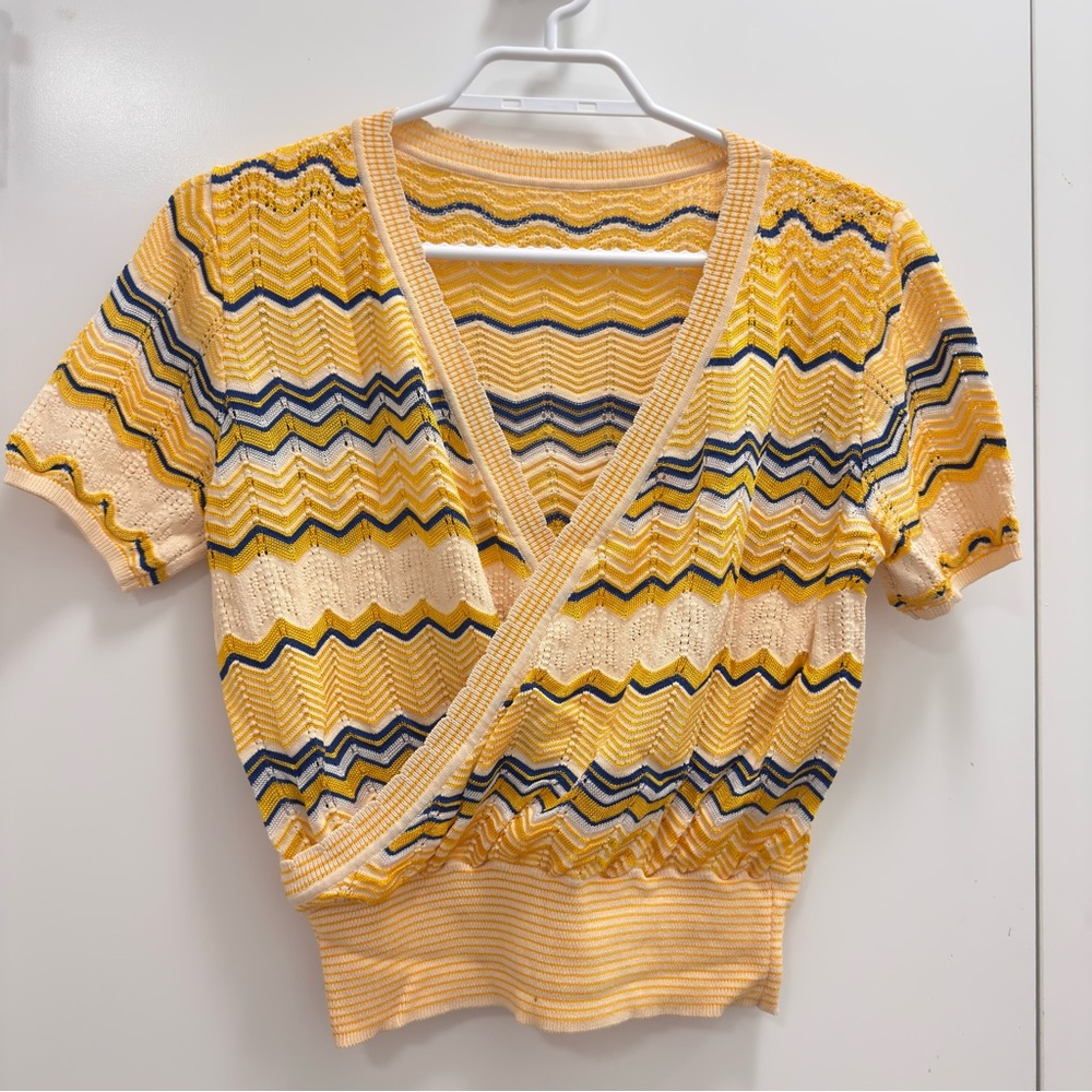 Women’s Summer Striped Yellow and Blue Knit dress set for vacation size S-M - Picture 3 of 10
